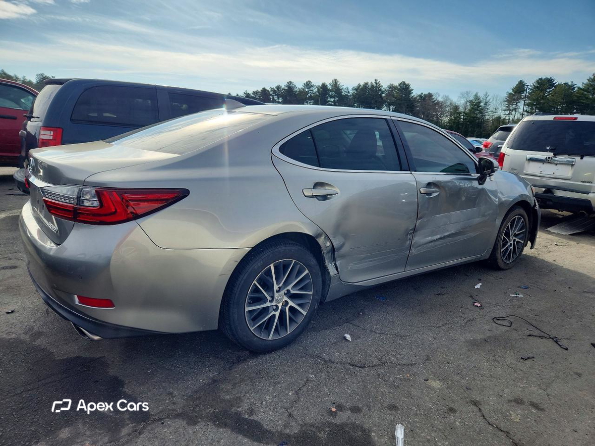 Lexus ES 2016