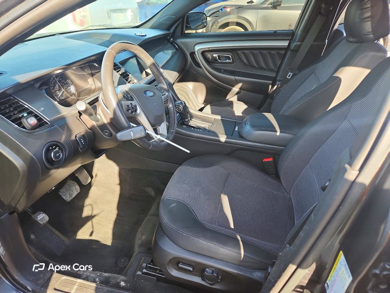Ford Taurus 2016