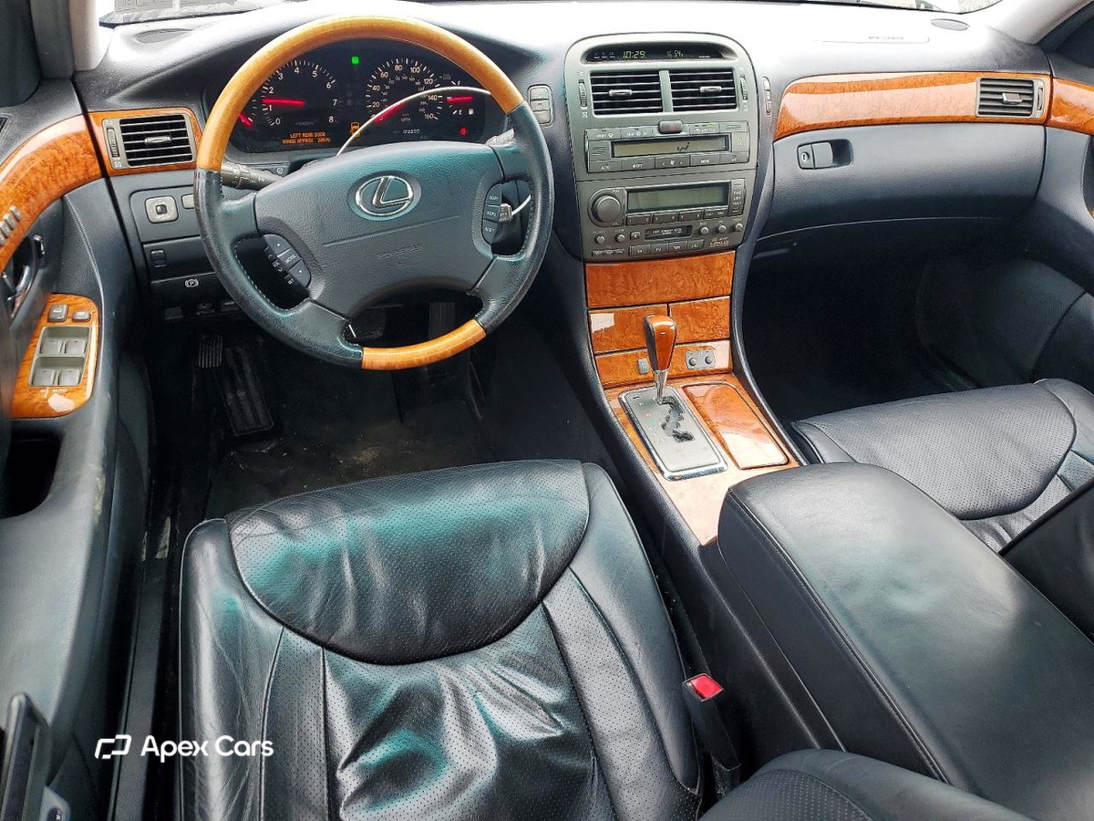 Lexus LS 2003