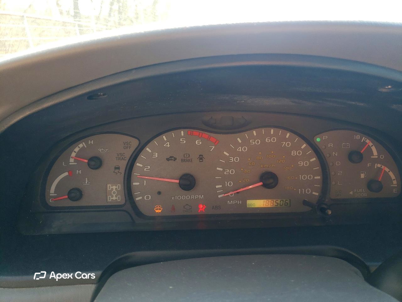 Toyota Sequoia 2004