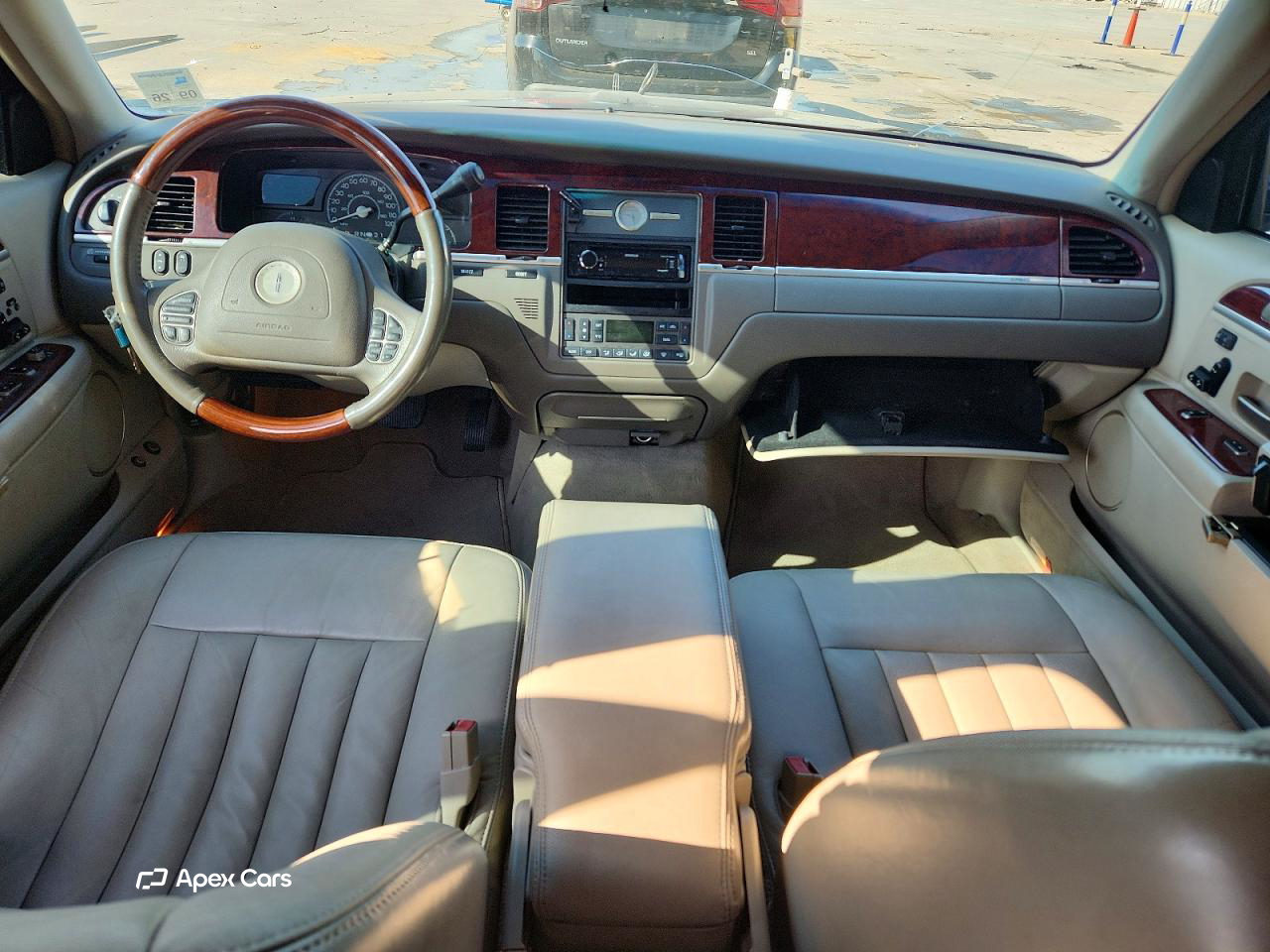 Lincoln Town Car 2003