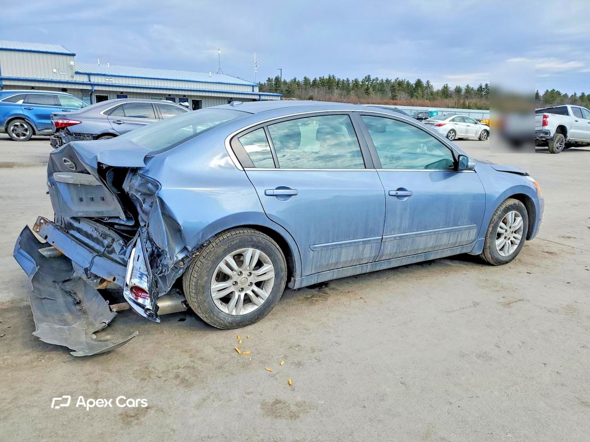 Nissan Altima 2010