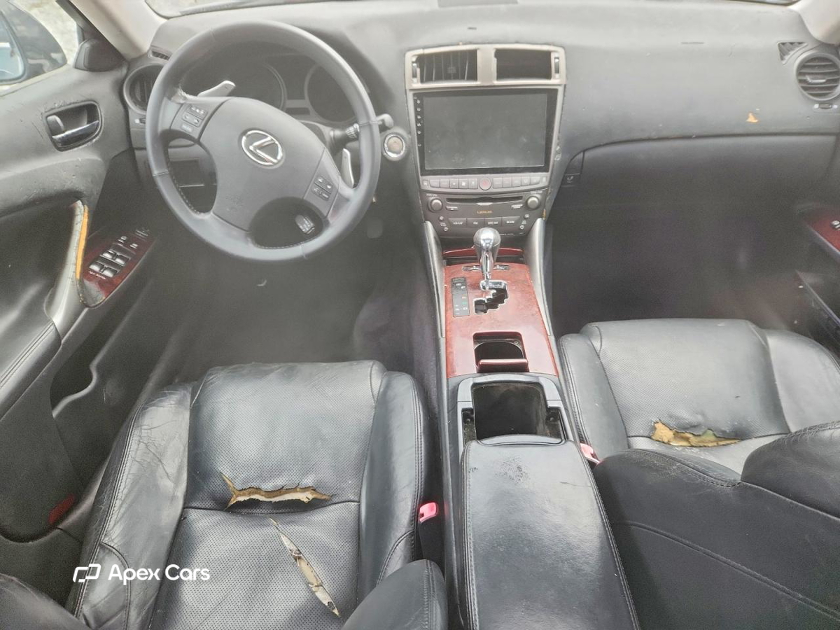 Lexus IS 2006