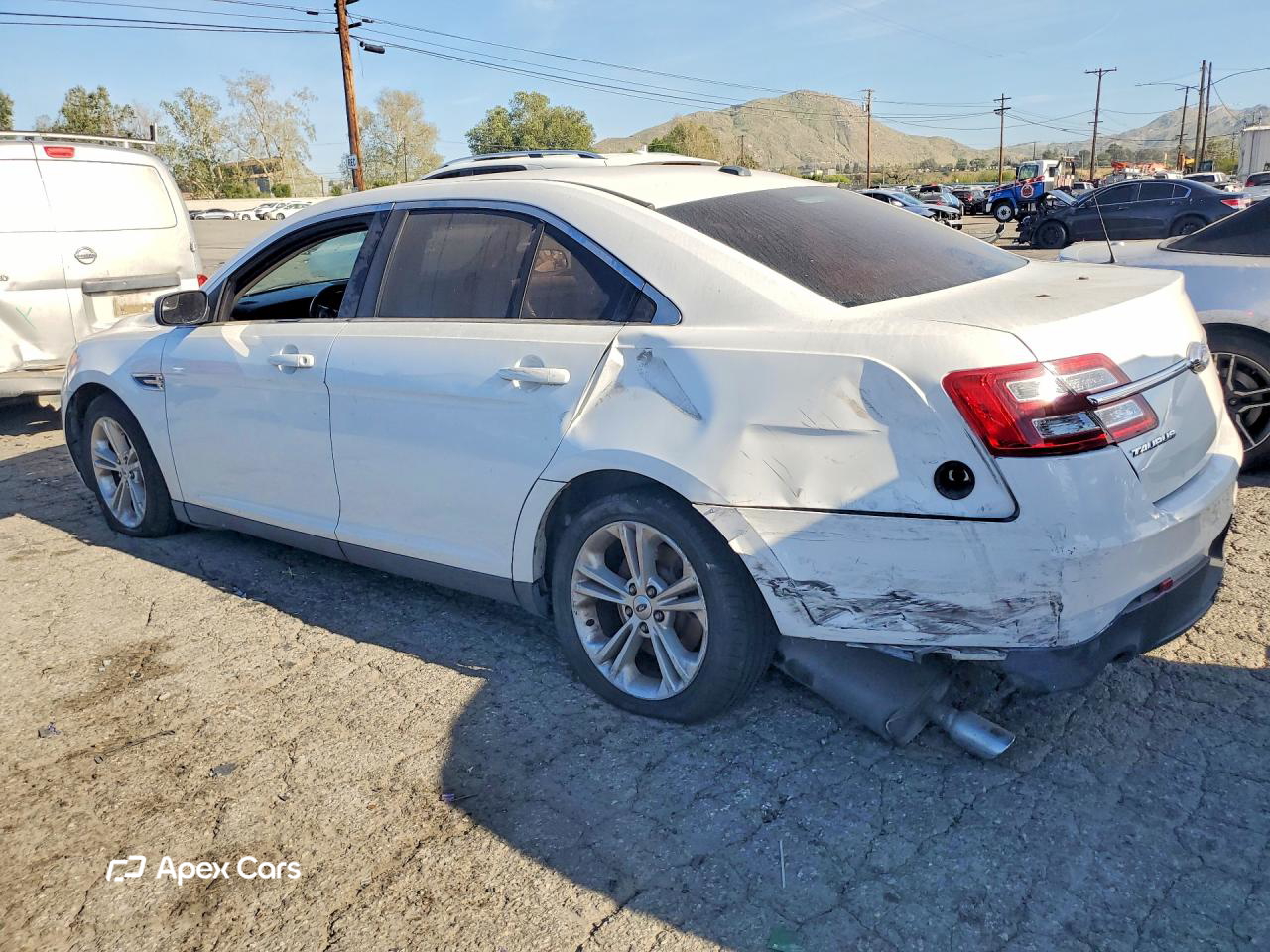 Ford Taurus 2019