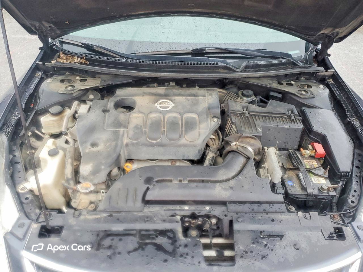 Nissan Altima 2012
