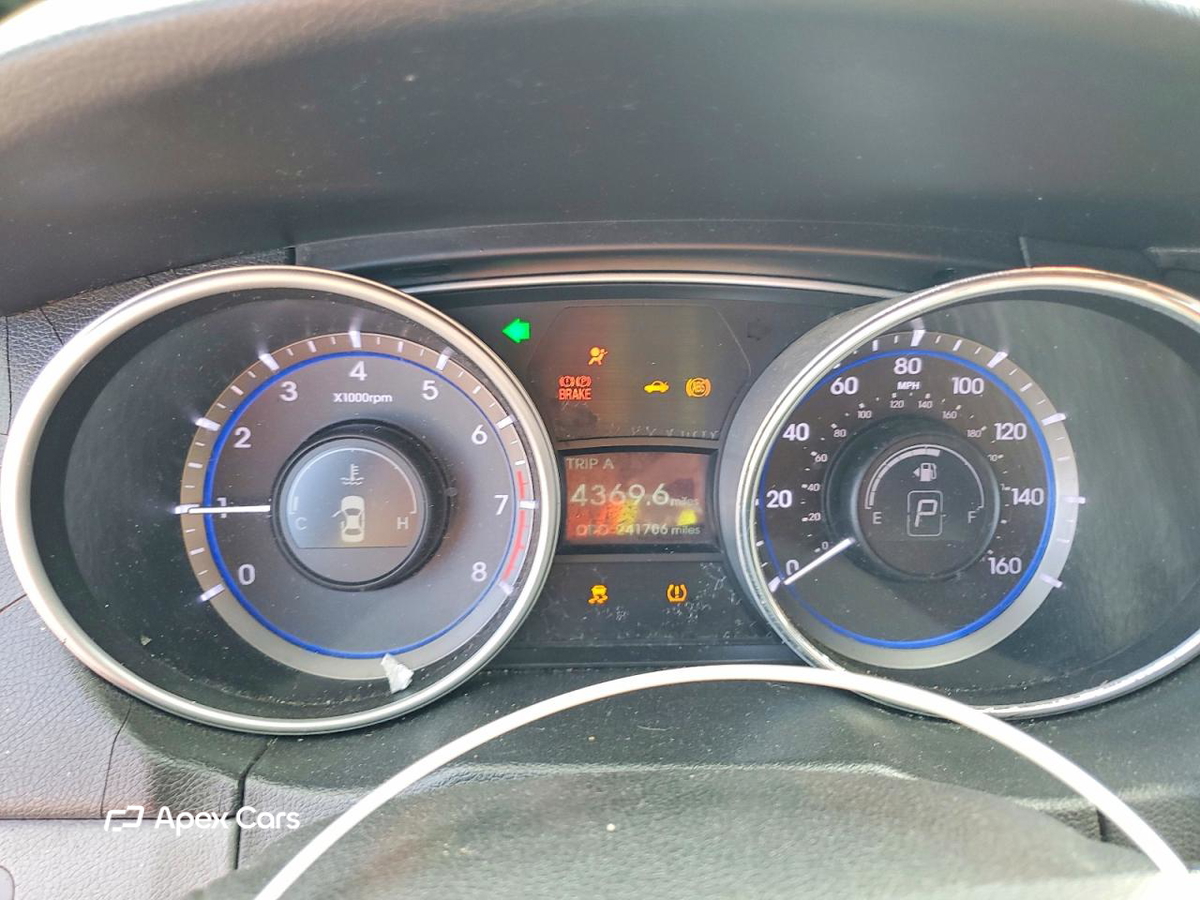 Hyundai Sonata 2011