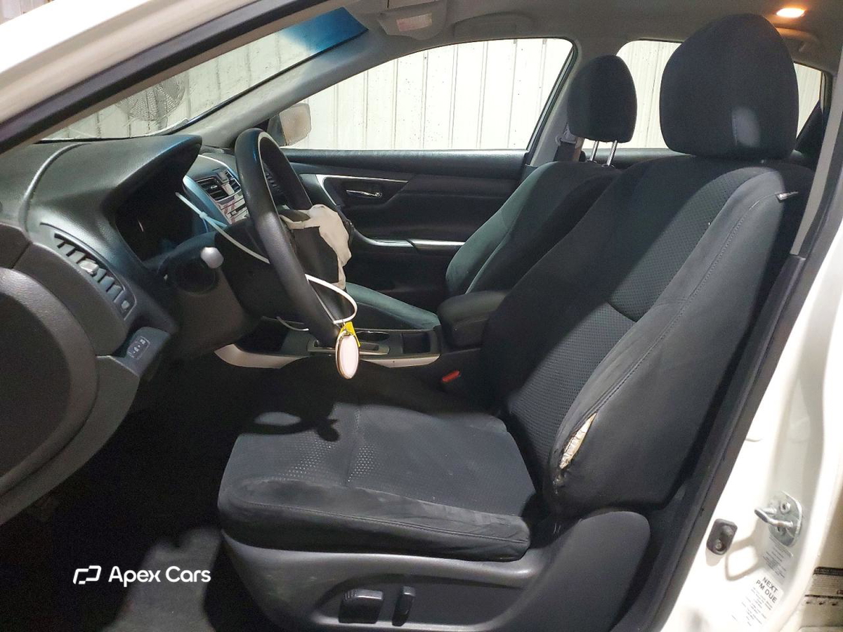 Nissan Altima 2015