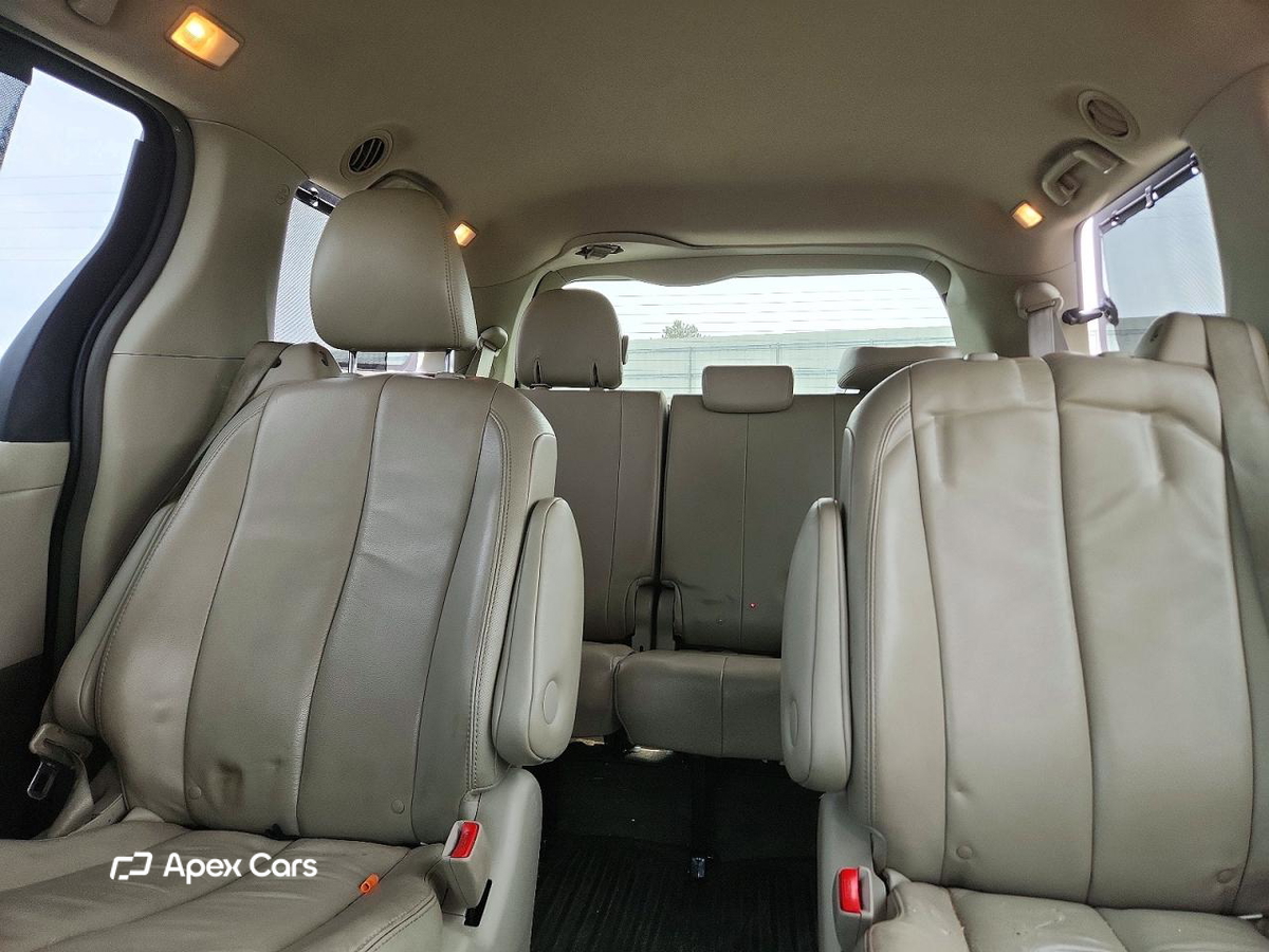 Toyota Sienna 2013