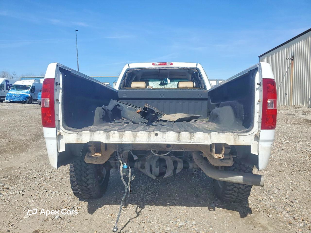GMC Sierra 2011