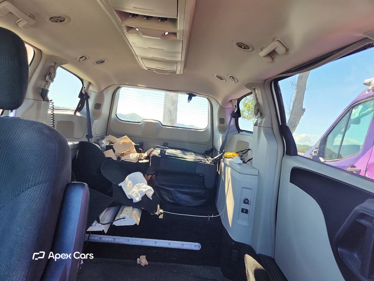 Dodge Caravan 2012
