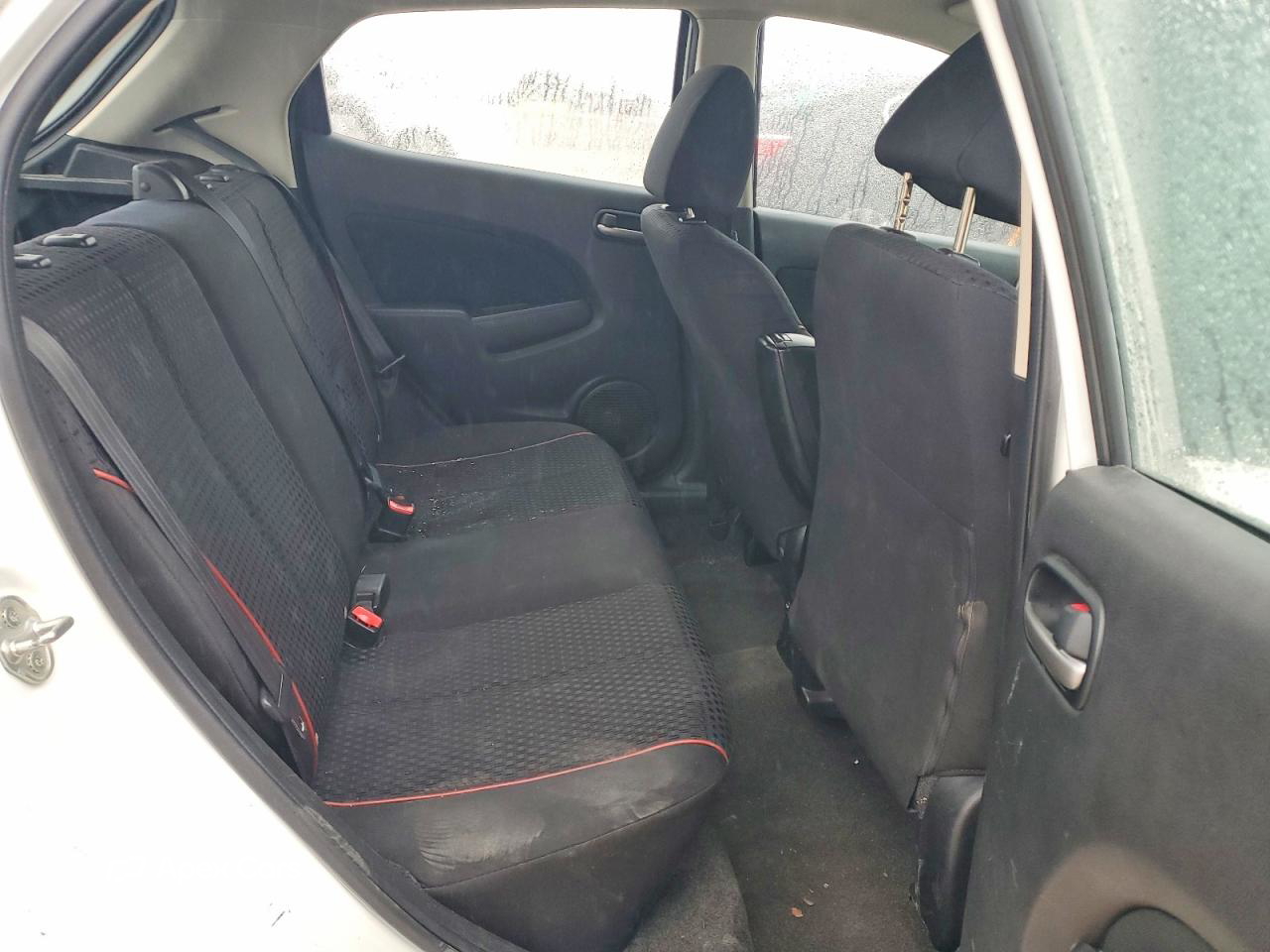 Mazda 2 2012