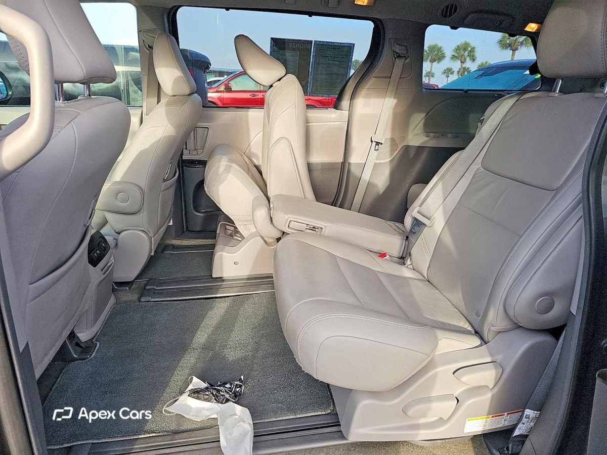 Toyota Sienna 2018