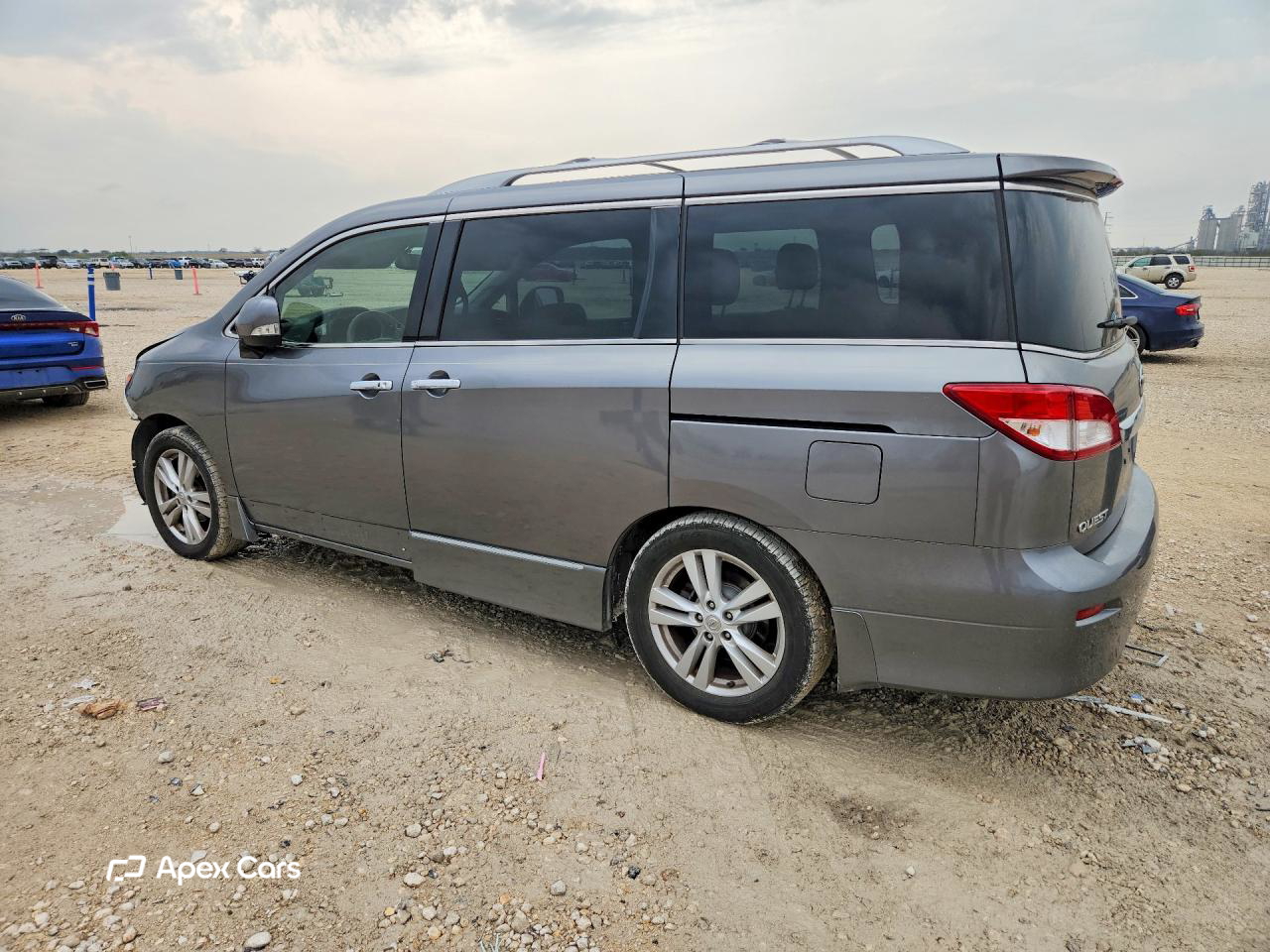Nissan Quest 2015