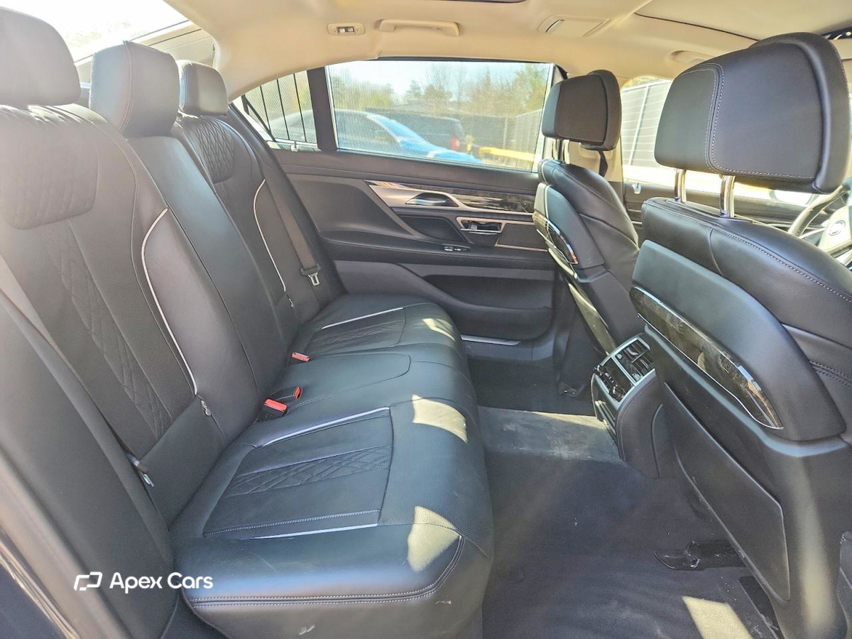 BMW Series 7 2022