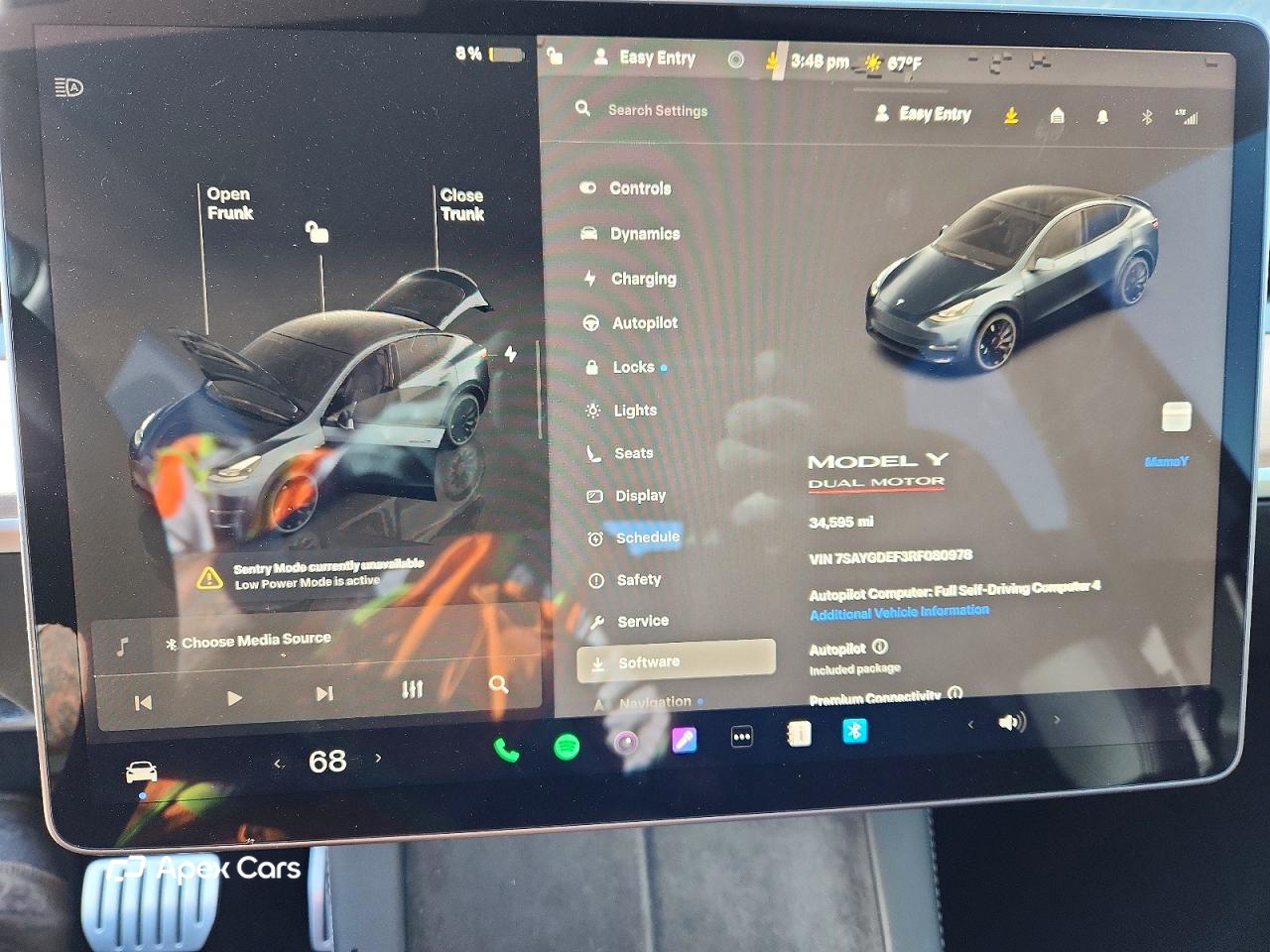 Tesla Model Y 2024