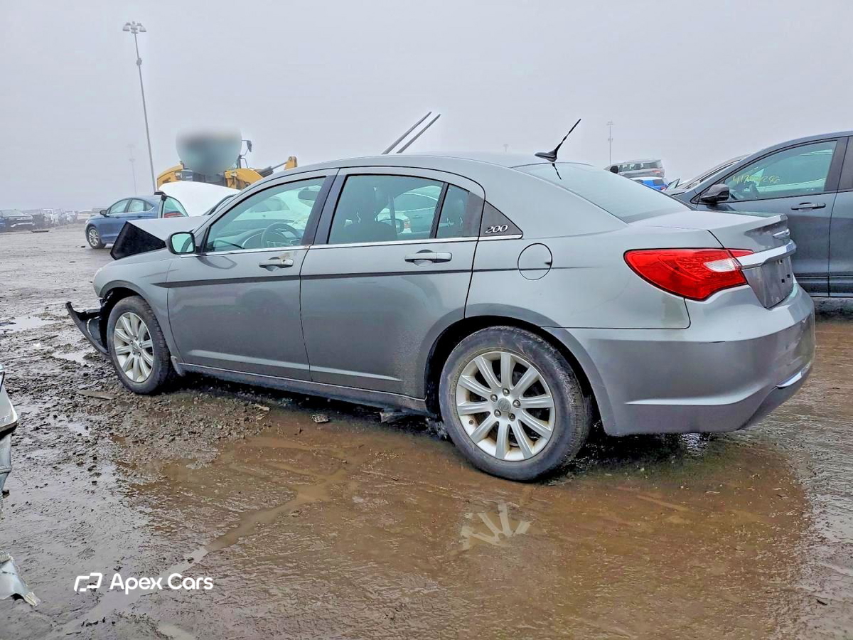 Chrysler 200 2013