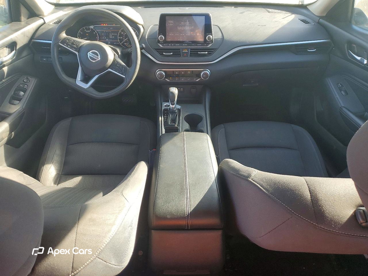 Nissan Altima 2020
