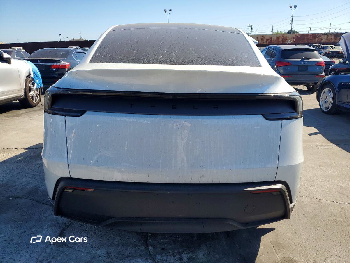 Tesla Model Y 2026