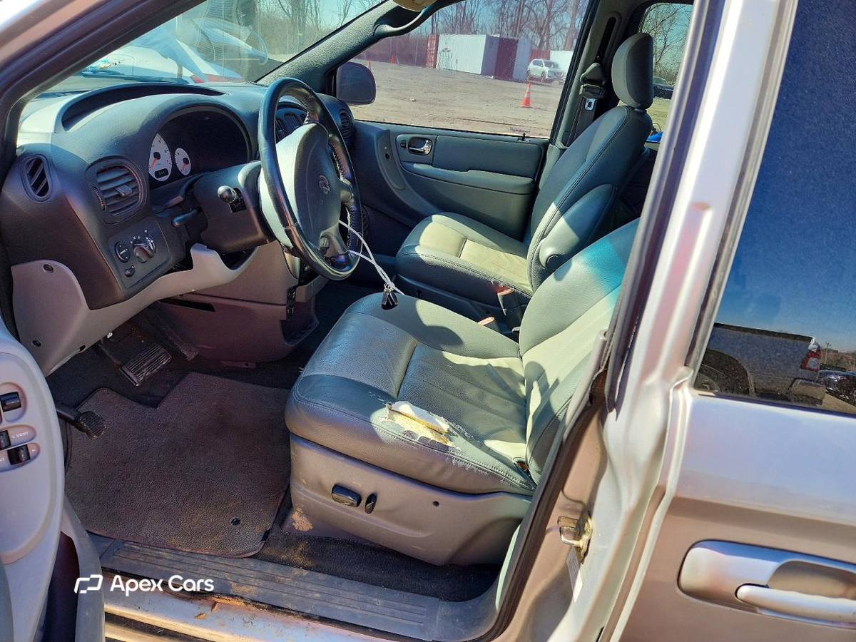 Dodge Caravan 2004