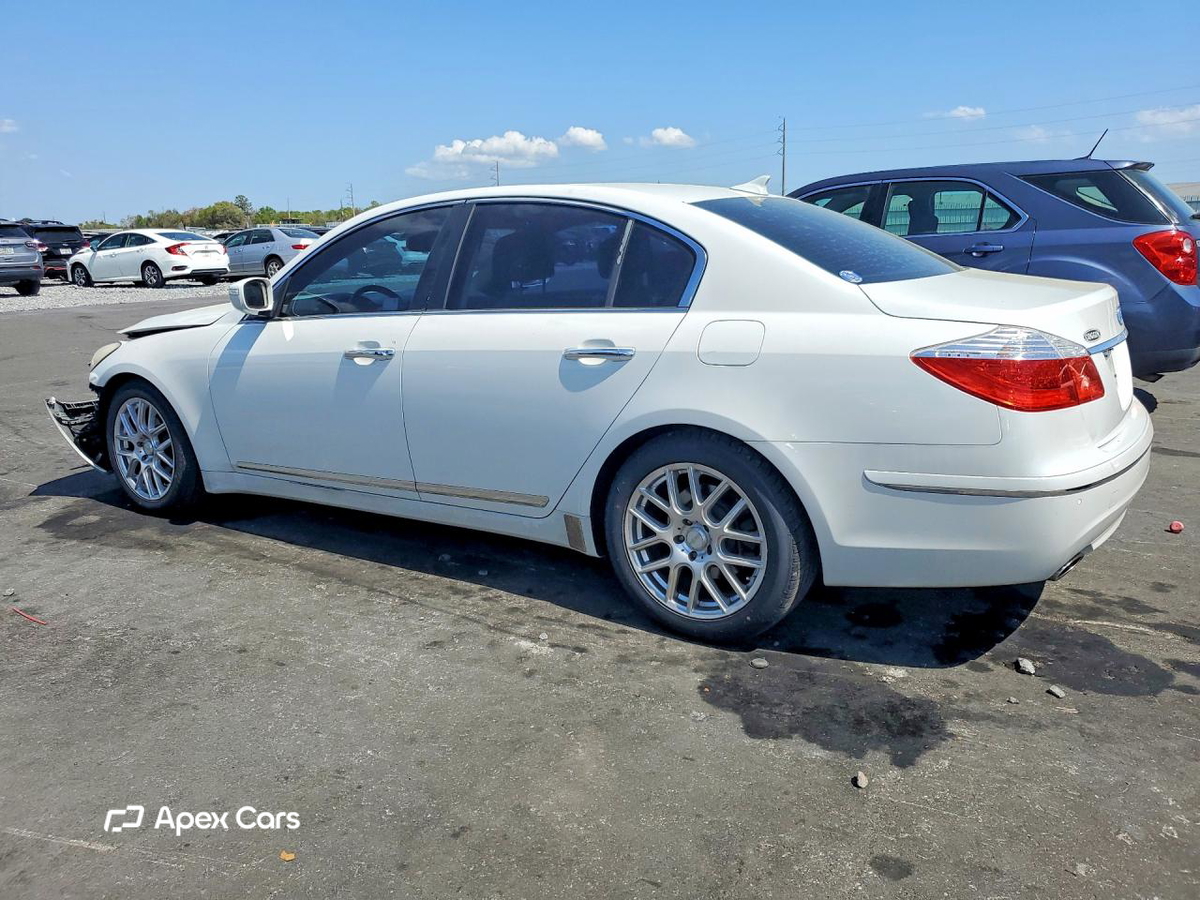 Hyundai Genesis 2011