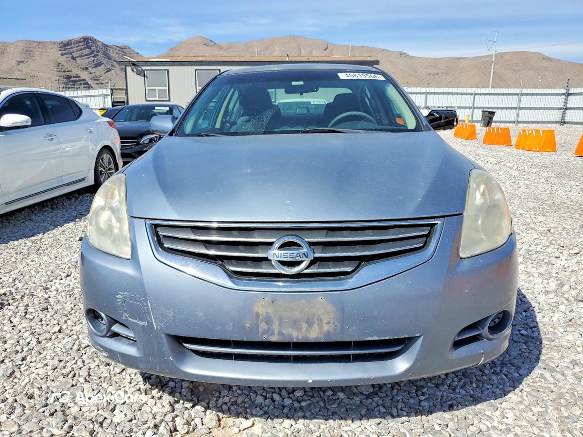 Nissan Altima 2012
