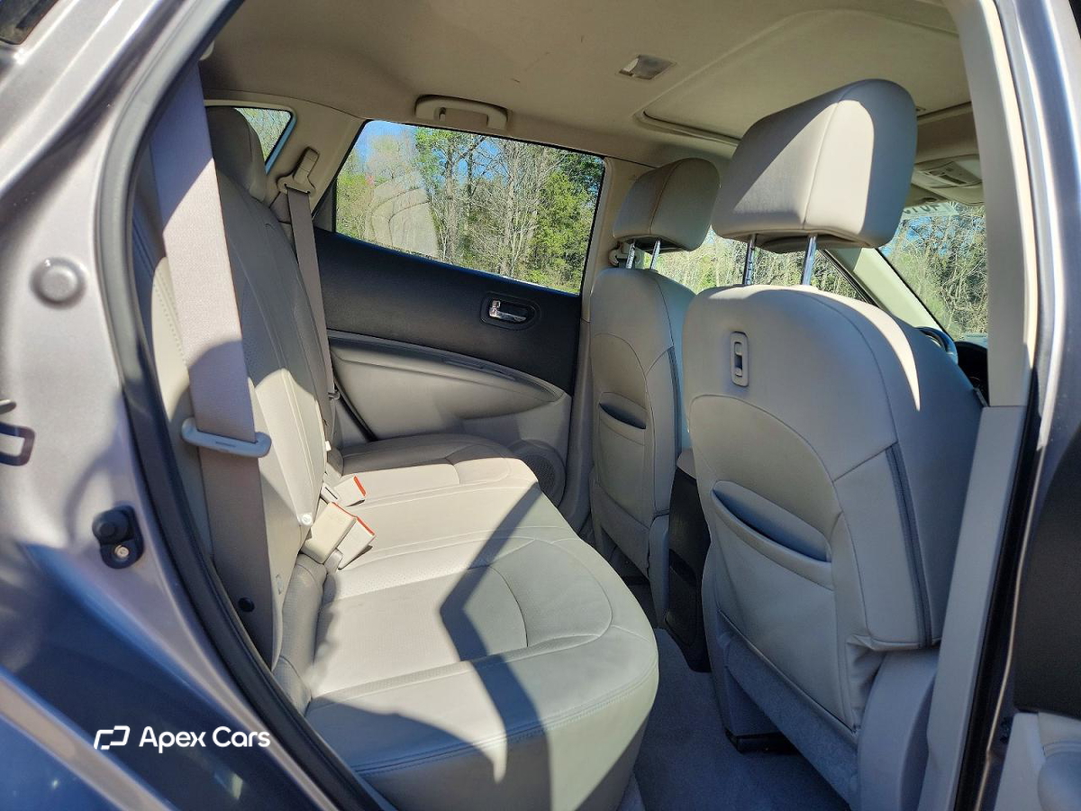 Nissan Rogue 2012