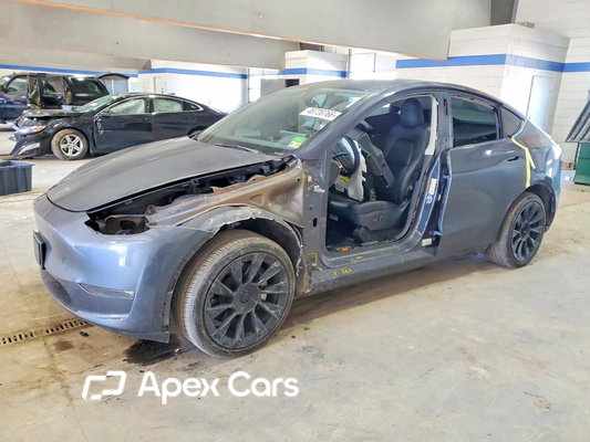 Tesla Model Y 2023 - Zdjęcie 1 z 13