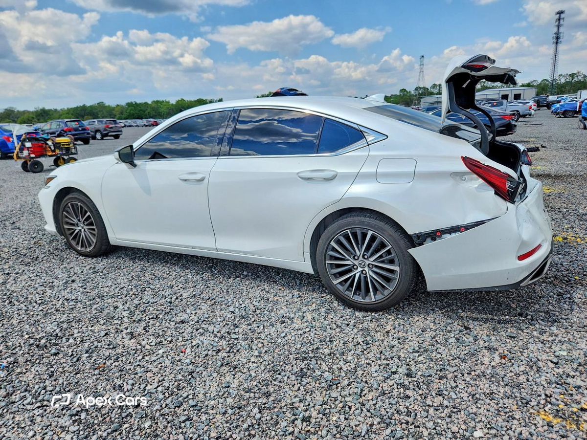 Lexus ES 2022
