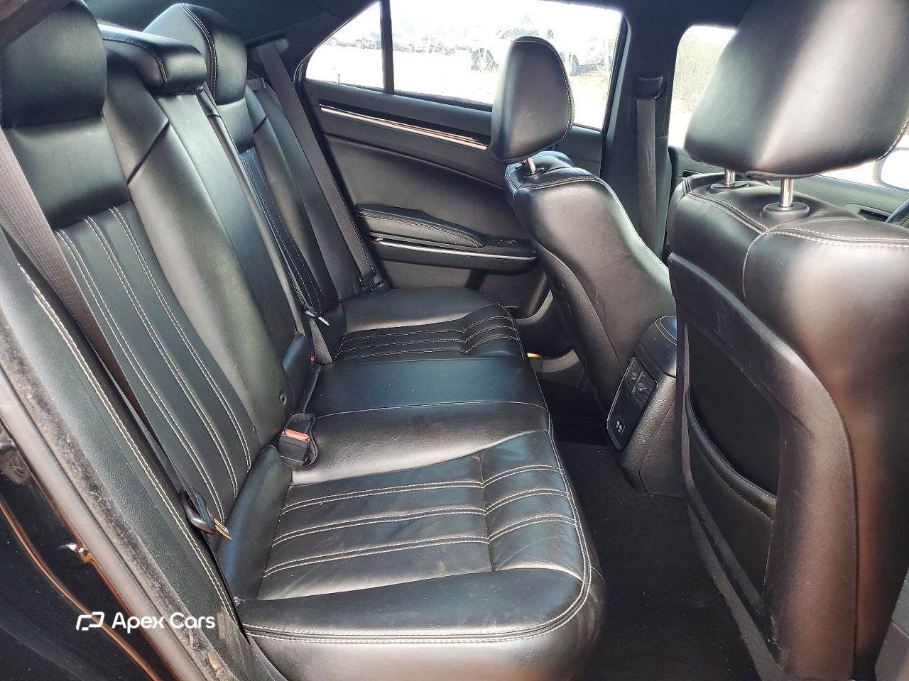 Chrysler 300 2019