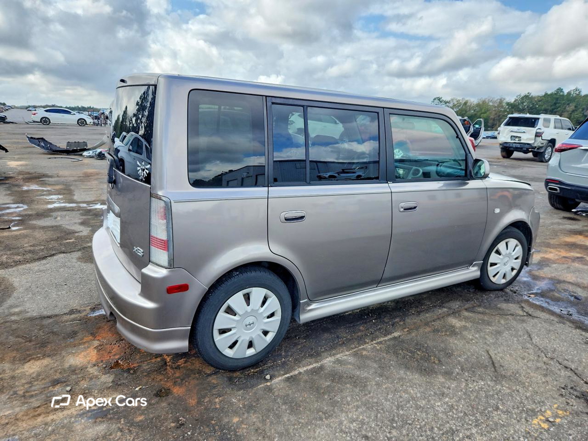 Scion xB 2006