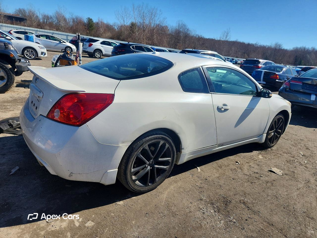 Nissan Altima 2012