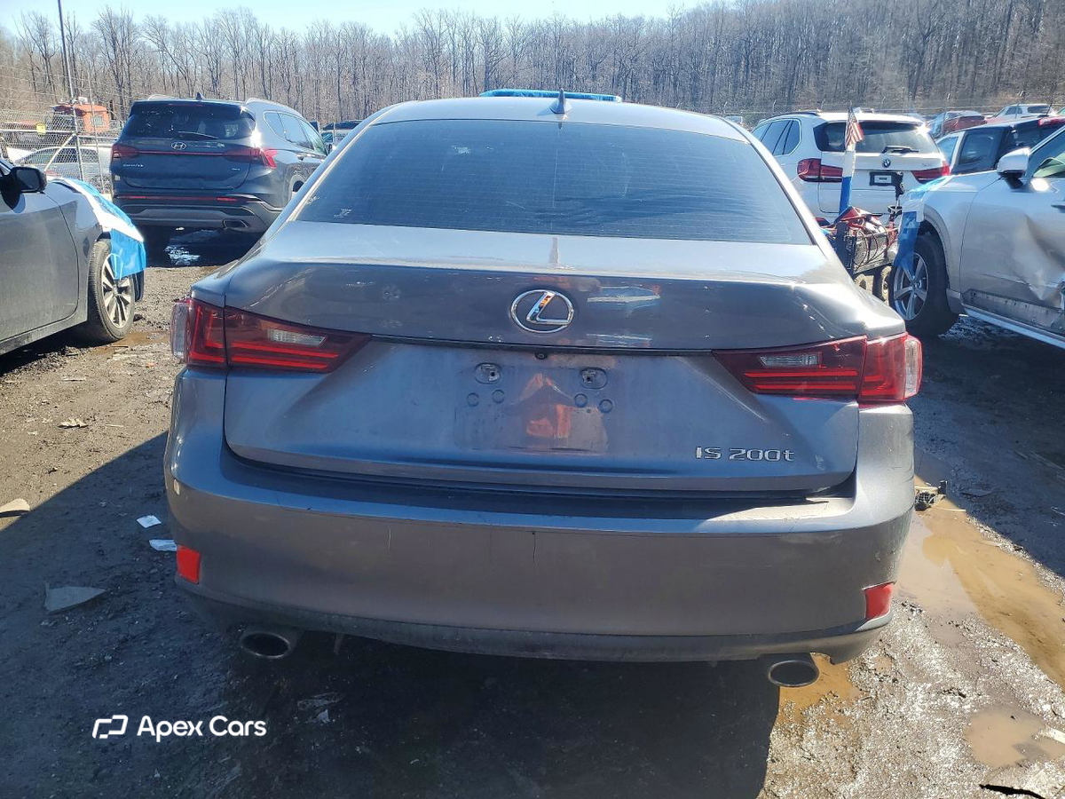 Lexus IS 2016