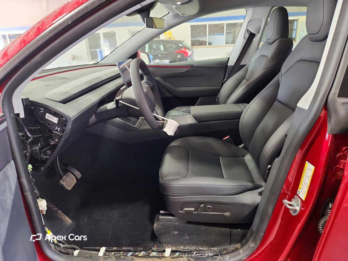 Tesla Model Y 2026
