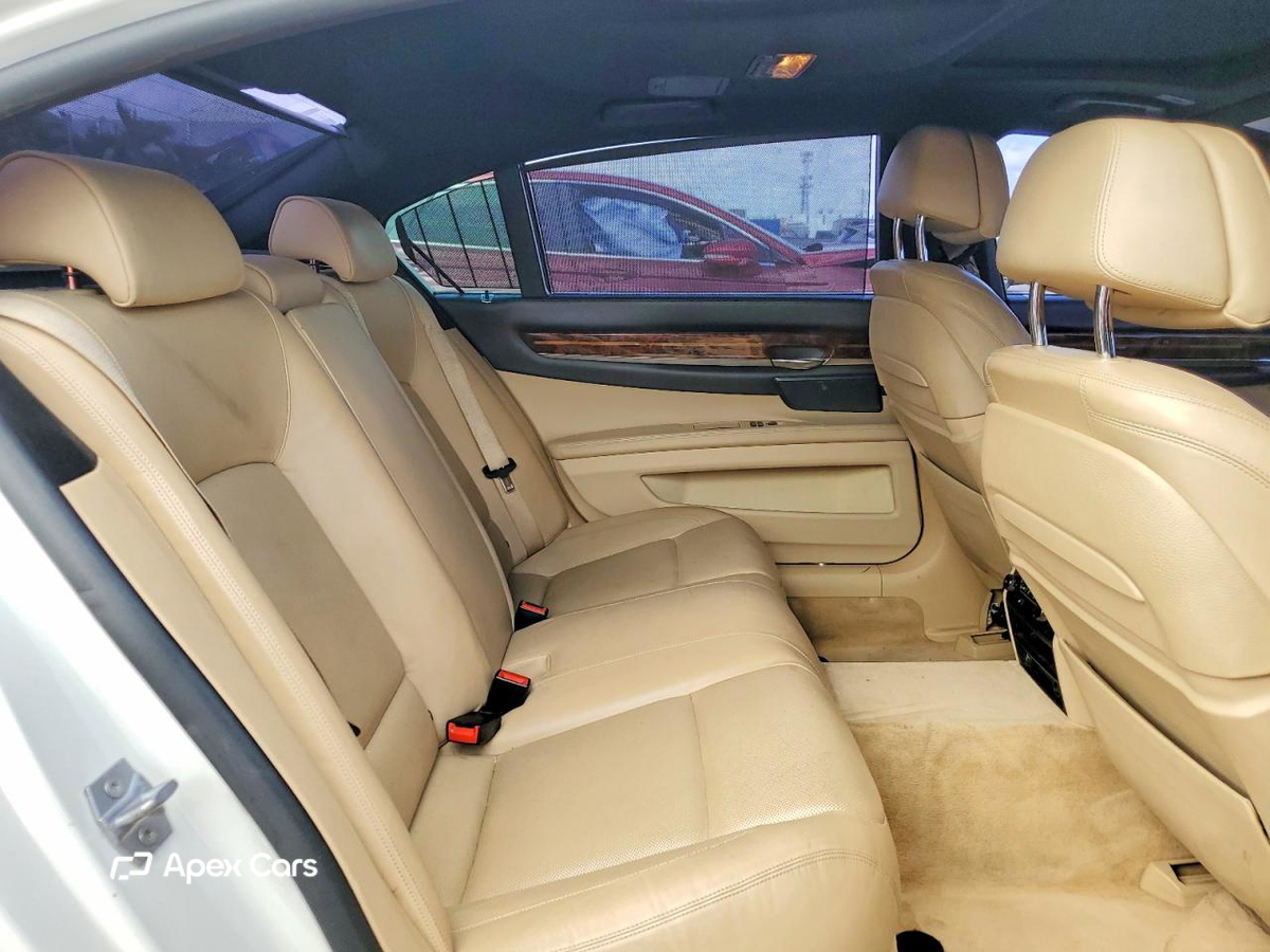 BMW Series 7 2014