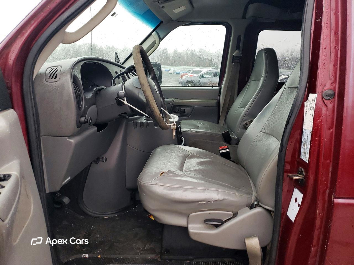 Ford Econoline 2006