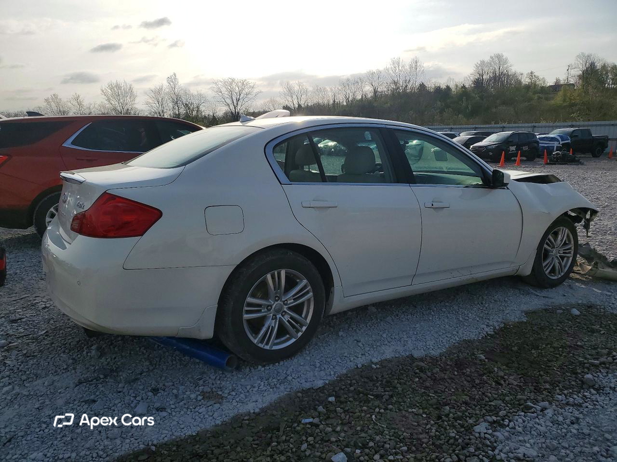 Infiniti G 2010
