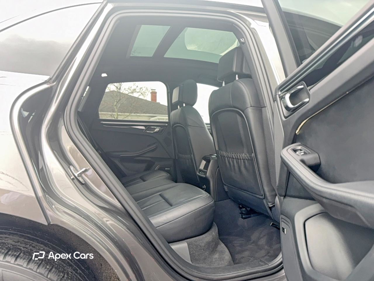 Porsche Macan 2015