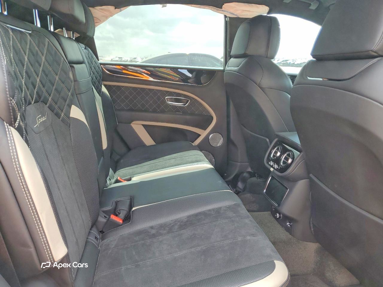 Bentley Bentayga 2022