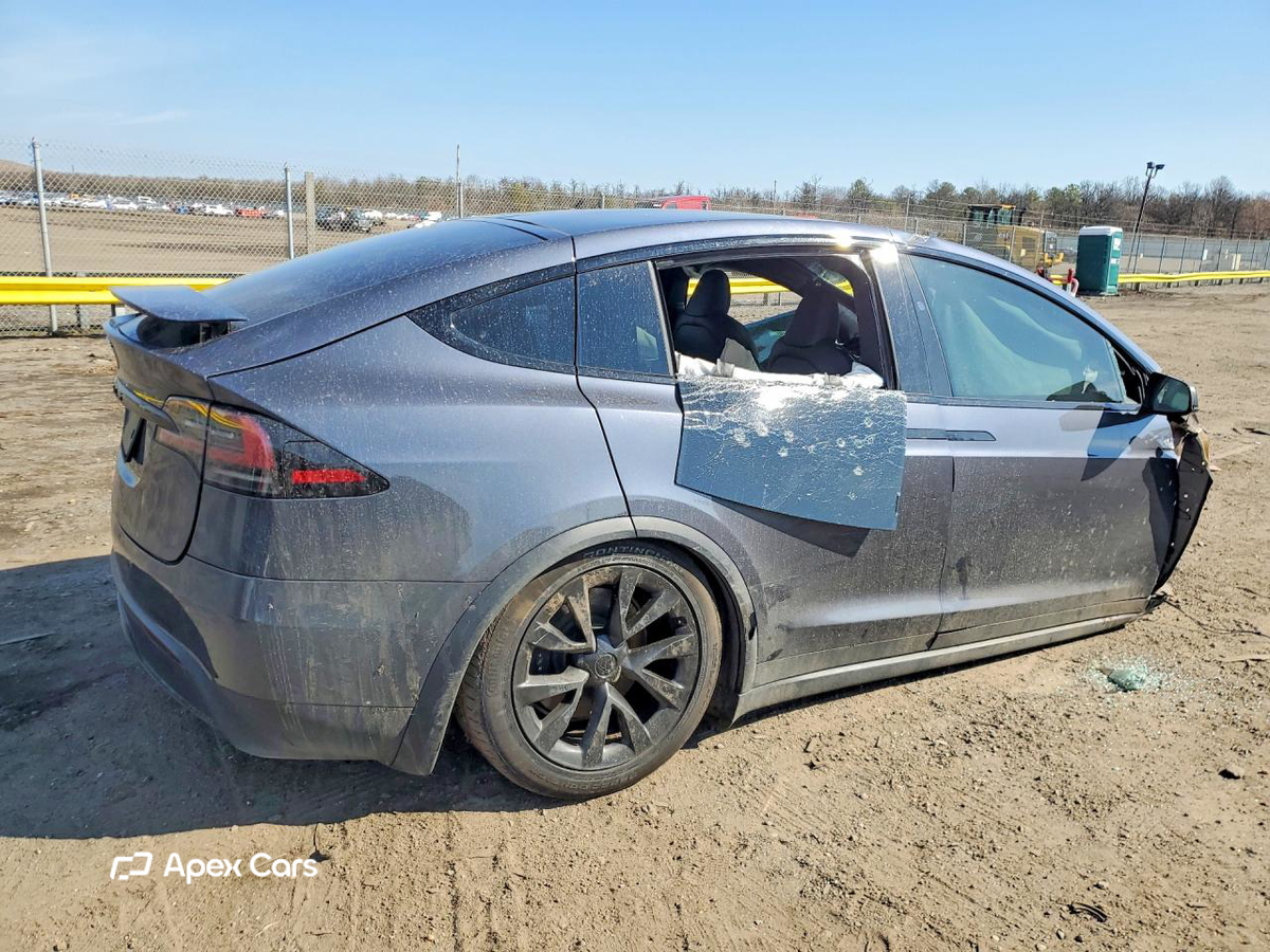 Tesla Model X 2023