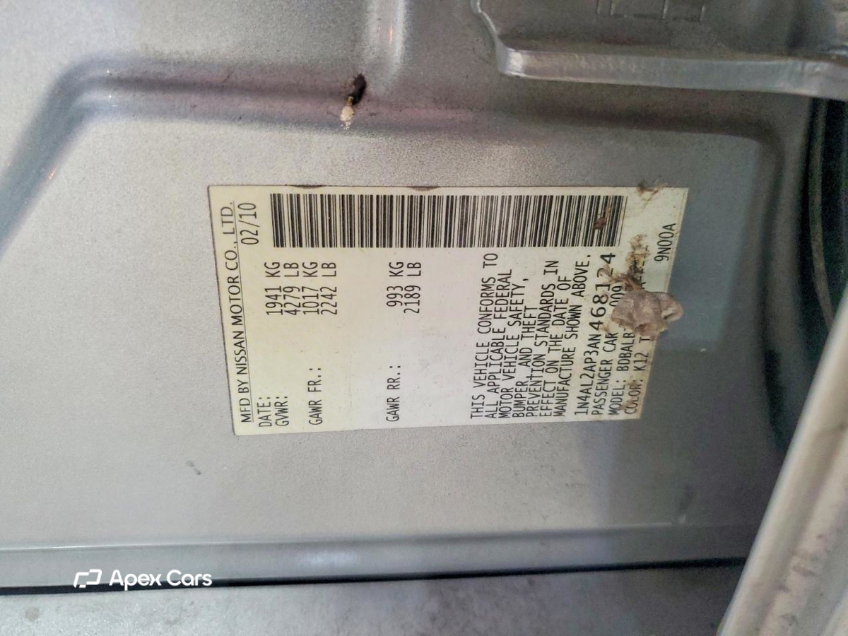 Nissan Altima 2010