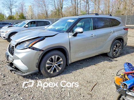Toyota Highlander 2021 - Image 1 of 14