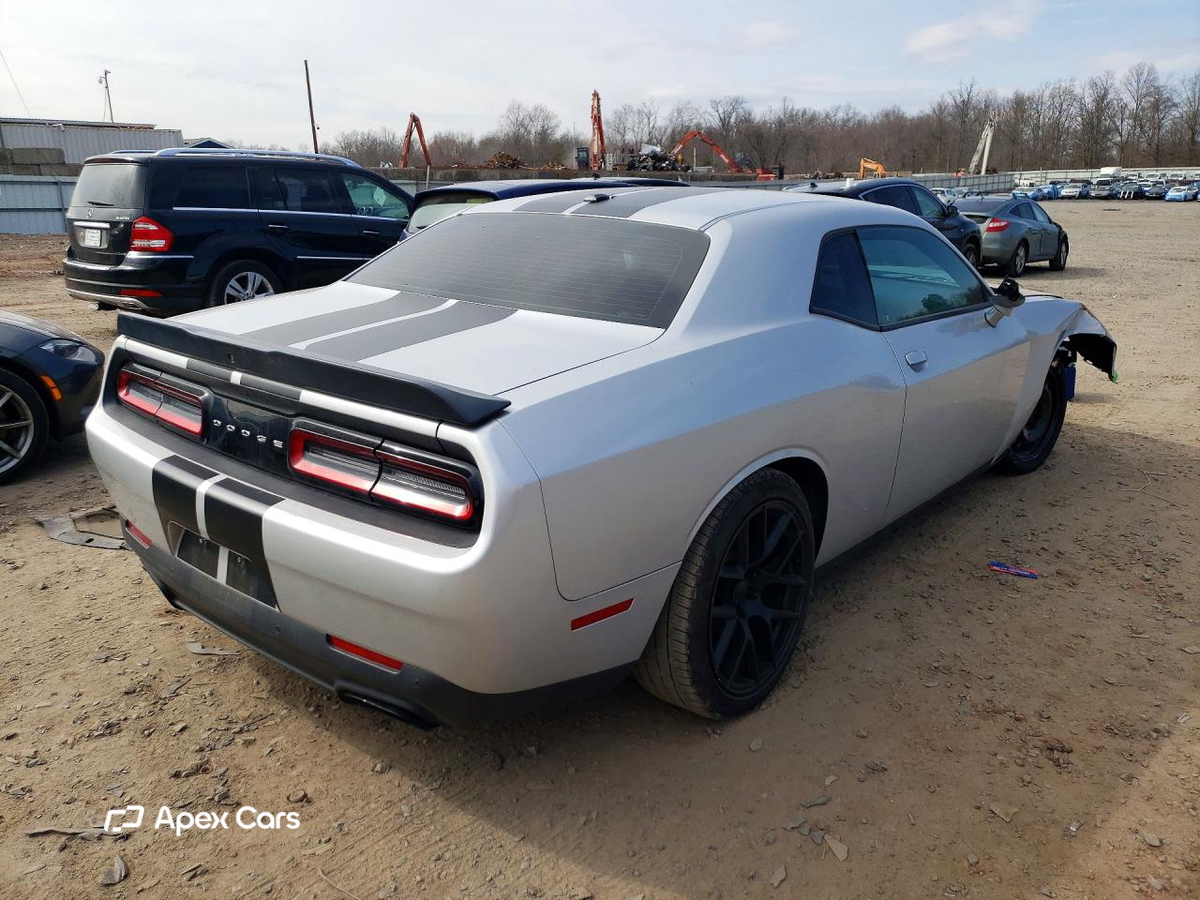 Dodge Challenger 2021