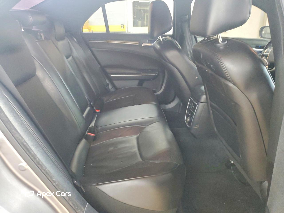 Chrysler 300 2013