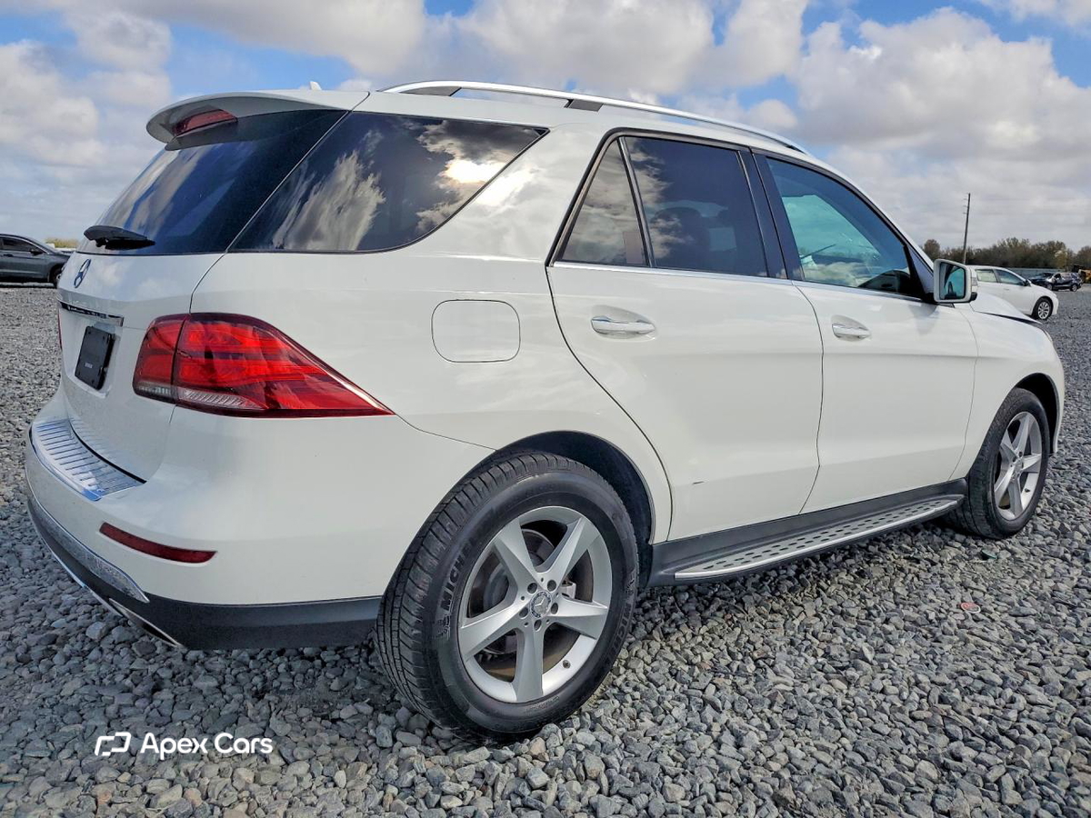 Mercedes-Benz GLE 2016