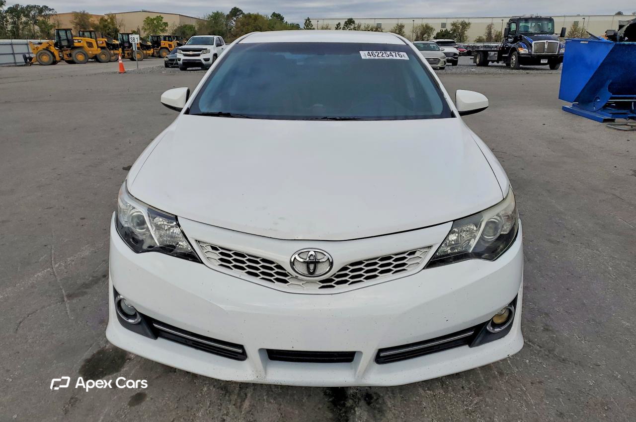 Toyota Camry 2012