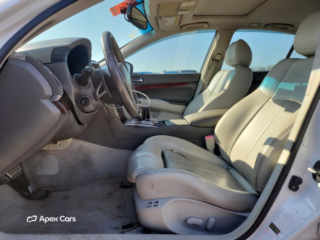 Infiniti G 2010