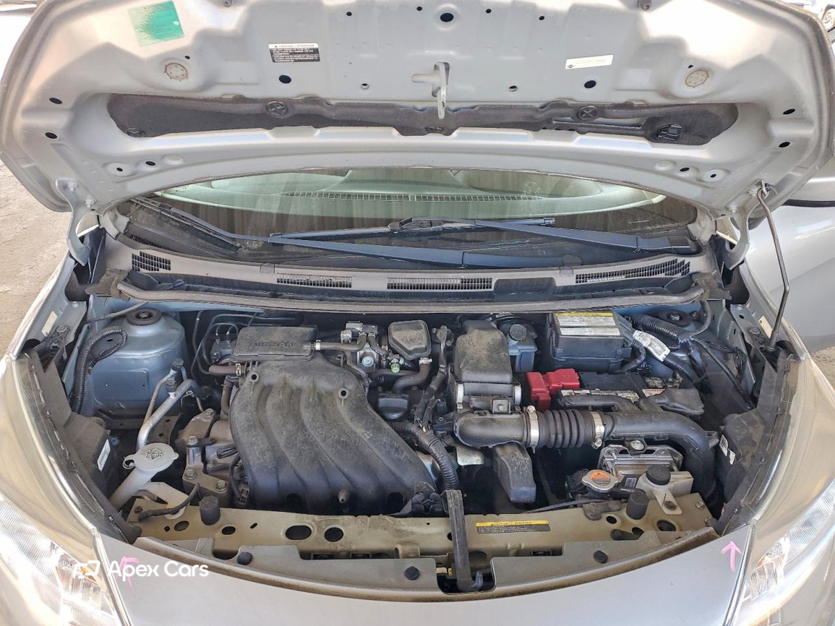 Nissan Versa 2015