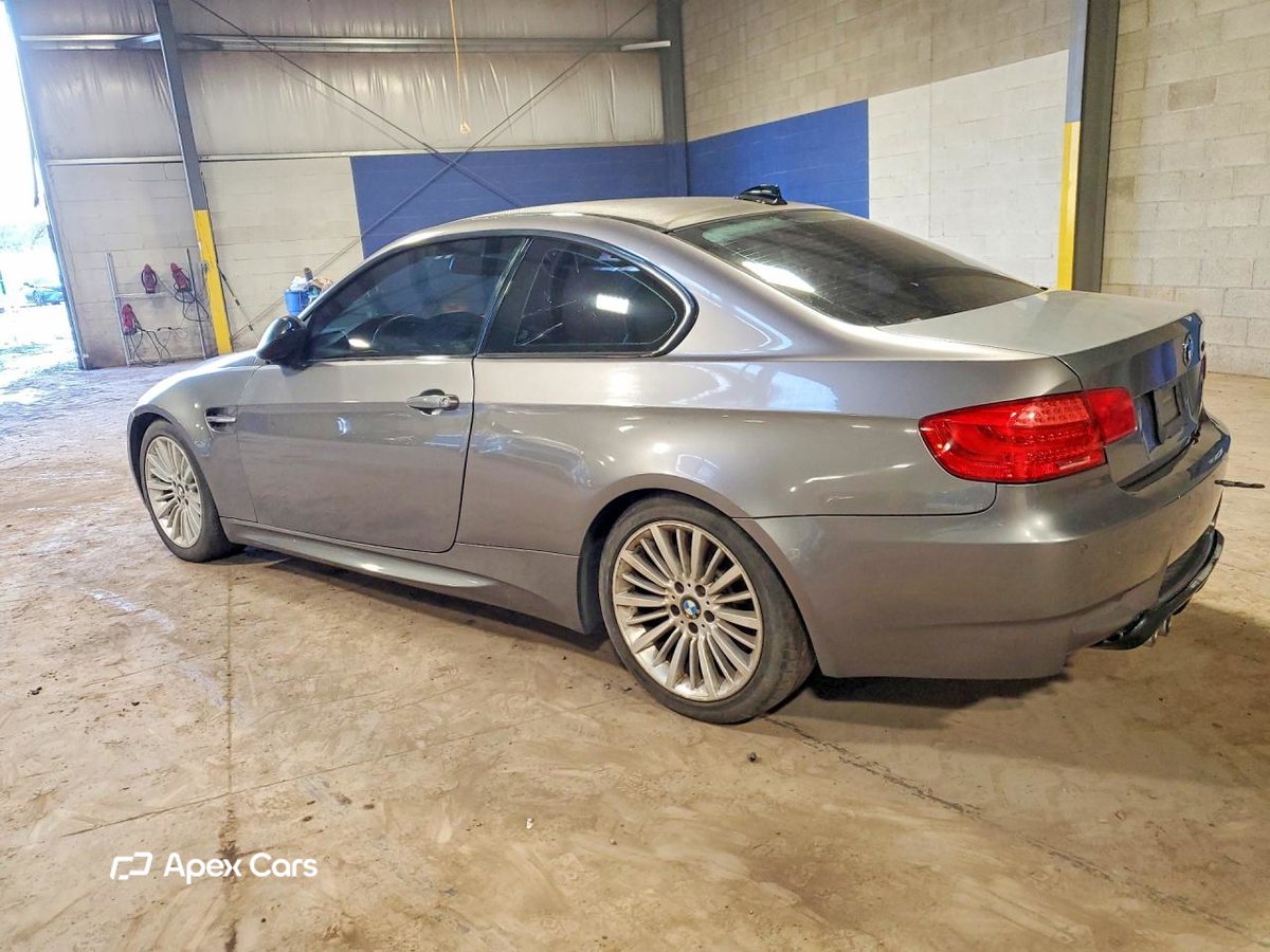 BMW M3 2011