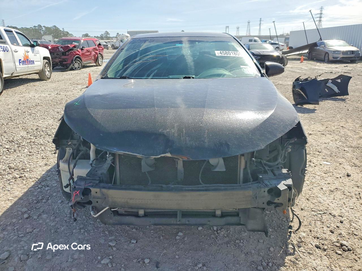 Toyota Camry 2017