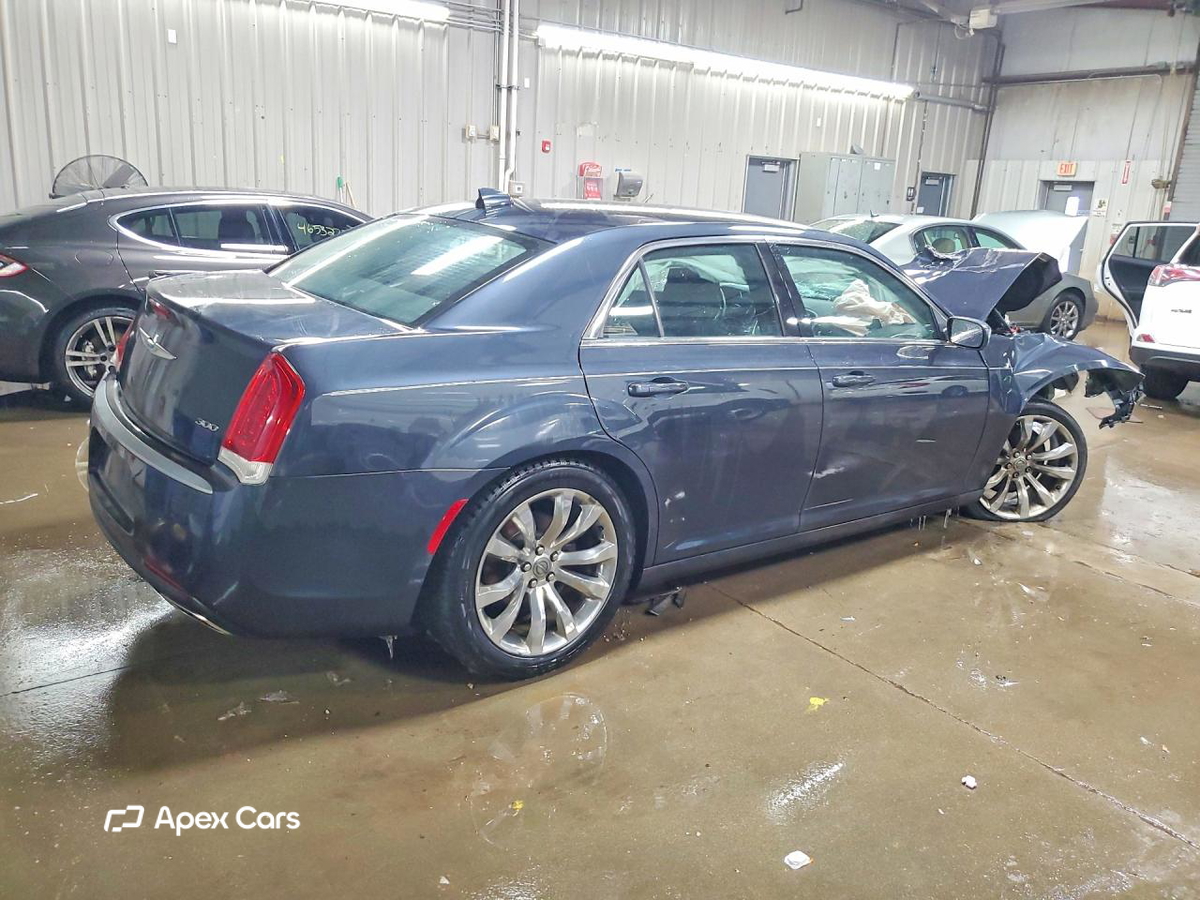 Chrysler 300 2019